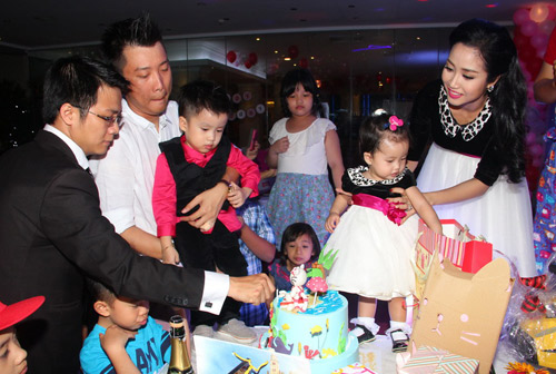 Vân Ốc mở tiệc lớn mừng sinh nhật con gái - 5