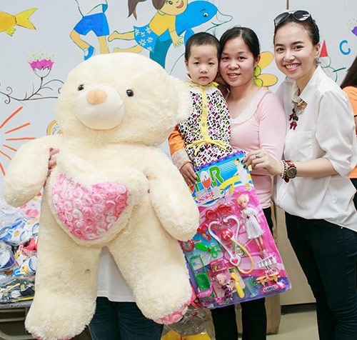 Ngọc Diệp thỏa ước mơ cho fan nhí đặc biệt - 15