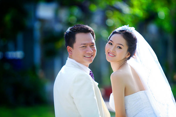 Những ông chồng kín tiếng nhất Vbiz - 13