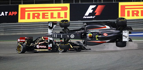 Cận cảnh tai nạn rùng rợn ở chặng F1 Bahrain GP - 1