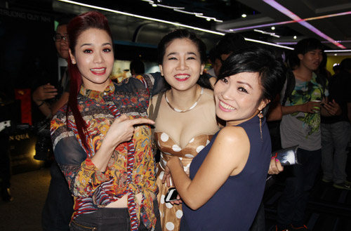 Phương Thanh quậy hết cỡ bên đàn em - 5