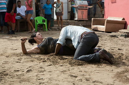 Kẻ truy sát: Kỳ trăng mật táo bạo - 7