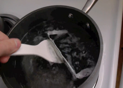 Đun sôi Galaxy S5 trong 2 phút… vẫn “sống” - 3