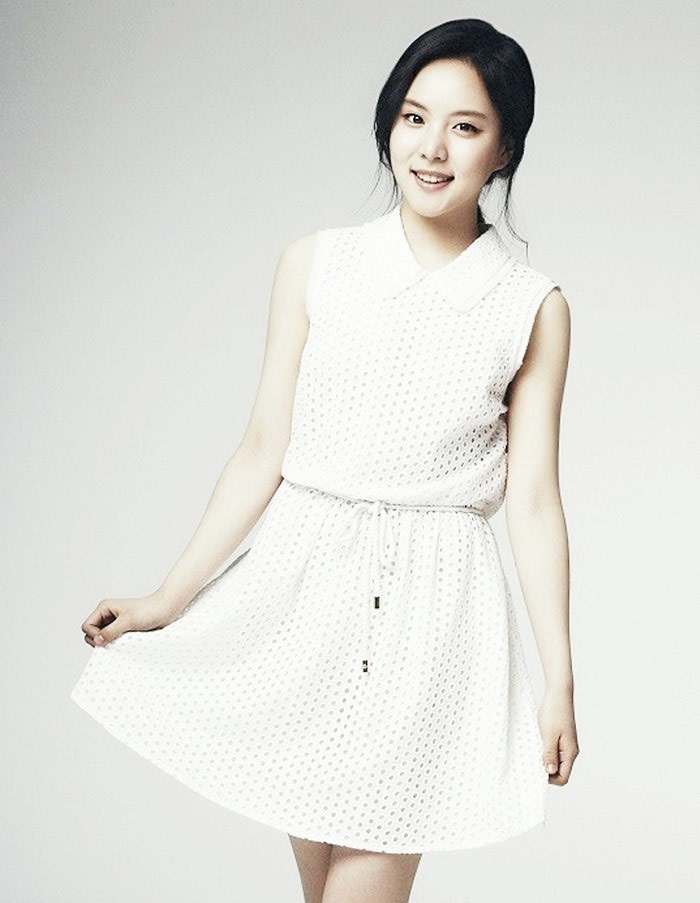 Nghẽn mạng vì nữ sinh trung học quá xinh - 2