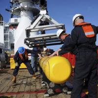 Tin tức trong ngày - Hộp đen máy bay MH370 đã "chết hẳn"?