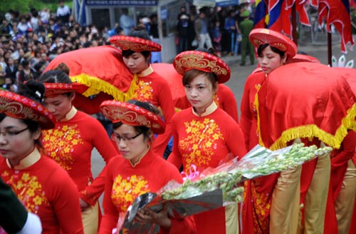 Biển người chen chân dâng hương ngày Giỗ Tổ - 5