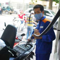 Thị trường - Tiêu dùng - Doanh nghiệp tự định giá xăng dầu?