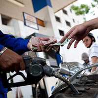 Thị trường - Tiêu dùng - Quỹ bình ổn giá xăng dầu dư trên 842 tỉ đồng