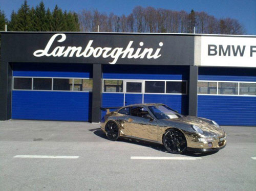 Porsche 911 Gold "nhái" giá 380 triệu đồng - 4