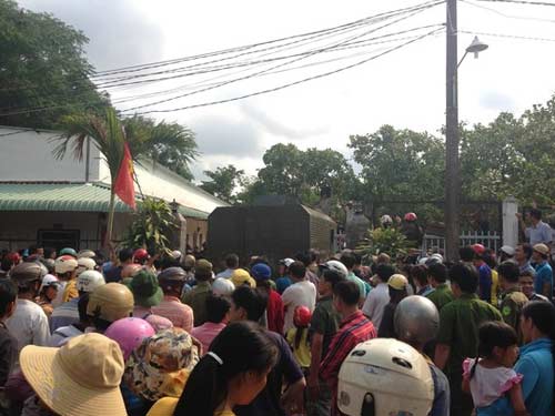 Thực nghiệm hiện trường vụ giết 2 người tại nhà trọ - 2