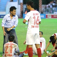 Bóng đá - Có "sự cố", V.Ninh Bình xin nghỉ chơi V-League