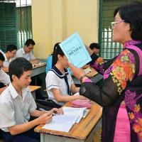 Giáo dục - du học - Thi ngữ văn 120 phút: Thầy, trò đều lo