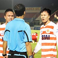 Bóng đá - Báo chí thế giới “sốc” về vụ bán độ ở V.Ninh Bình