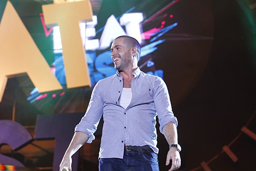 Khán giả Việt lấn rào vì Quán quân X Factor Anh - 3