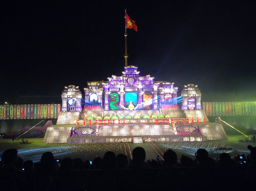 Khai mạc Festival Huế 2014:  Hoành tráng, ấn tượng - 3