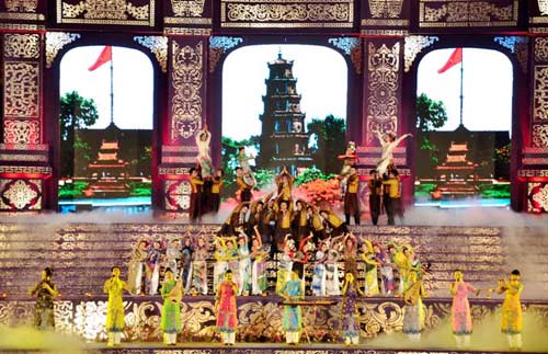 Khai mạc Festival Huế 2014:  Hoành tráng, ấn tượng - 4