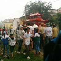 Tin tức trong ngày - Xe máy kẹp 4 tông chết bé trai rồi bỏ chạy