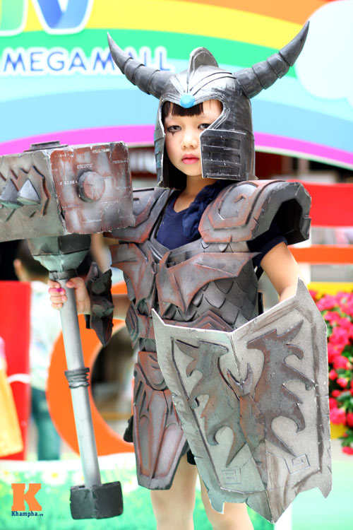 Giới trẻ Hà thành lạ lẫm với đồ cosplay - 9