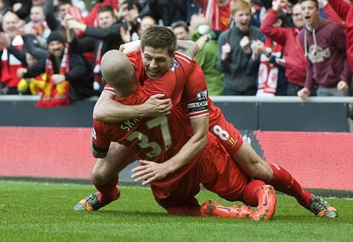 Liverpool thăng hoa: Nước mắt & nụ cười Gerrard - 1