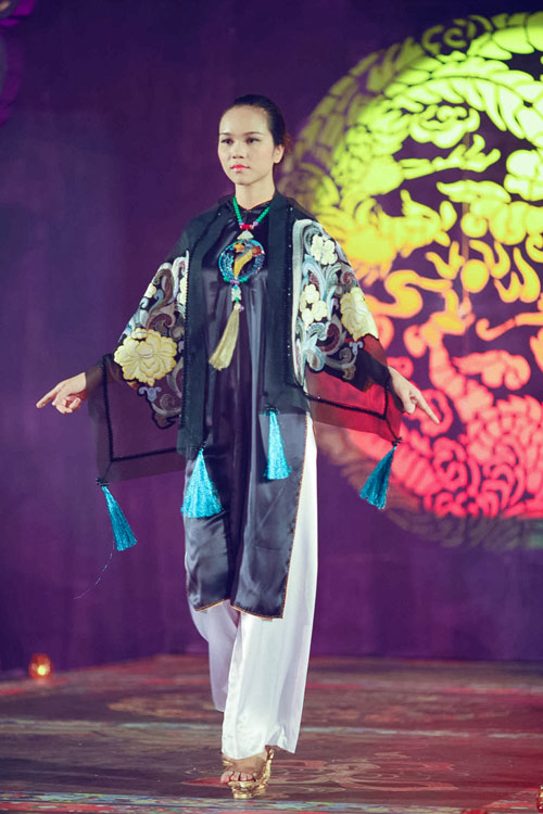 Mãn nhãn ngắm thiết kế áo dài tại Festival Huế - 6