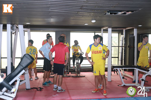 V.Ninh Bình tập trở lại: Danh Ngọc không bị "cách ly" - 12