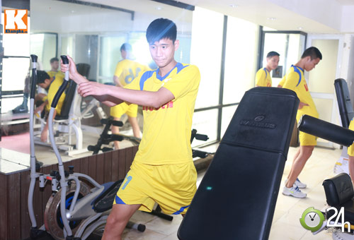 V.Ninh Bình tập trở lại: Danh Ngọc không bị "cách ly" - 3