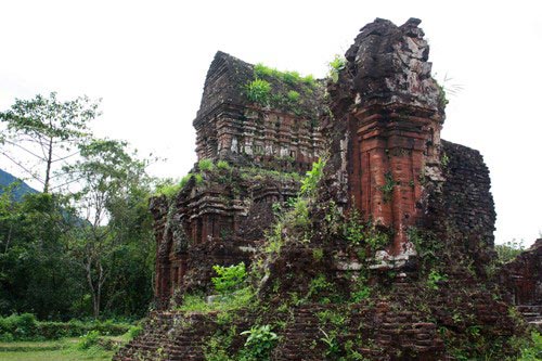 Hành trình núi, gió, cát, sóng và đền tháp Champa - 7