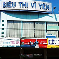 Siêu thị buộc nữ sinh đeo bảng “Tôi ăn trộm”