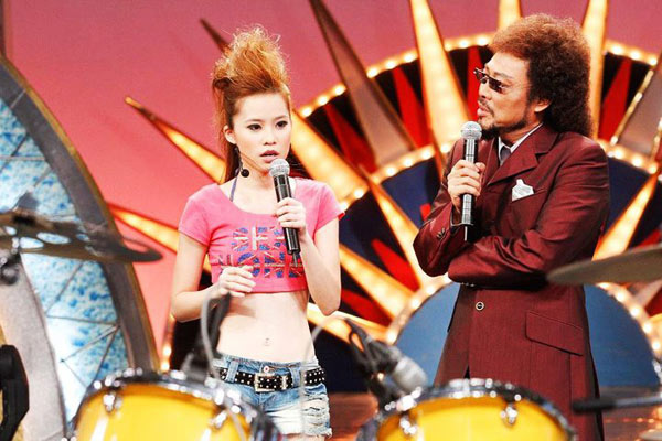Những nữ nhạc công "hớp hồn" dân mạng - 6