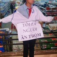 Tin tức trong ngày - HS đeo biển "ăn cắp”: Phải truy cứu hình sự NV siêu thị