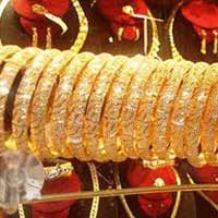 Tài chính - Bất động sản - Nhà đầu tư chốt lời, giá vàng rơi mạnh