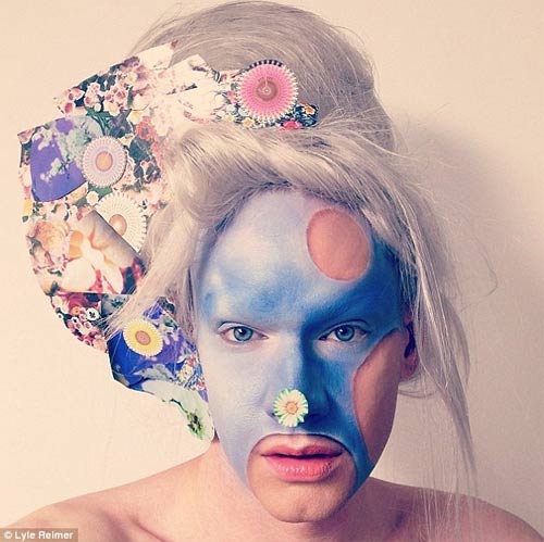 Chàng trai nổi tiếng nhờ trang điểm kỳ quặc - 3