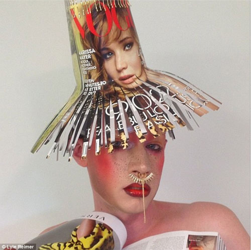 Chàng trai nổi tiếng nhờ trang điểm kỳ quặc - 9