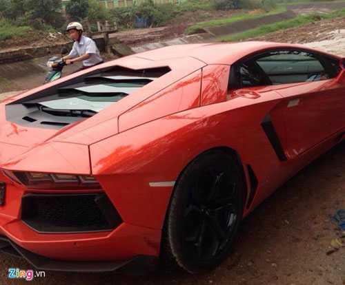 Lamborghini Aventador màu cam bất ngờ về Quảng Ninh - 2