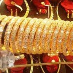Tài chính - Bất động sản - Nhà đầu tư chốt lời, giá vàng rơi mạnh