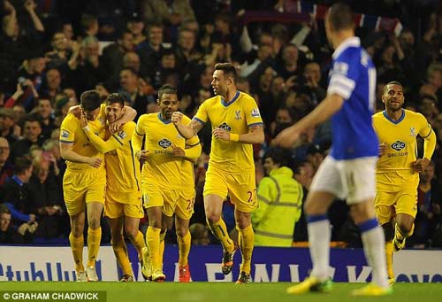 Everton – C.Palace: Bỏ lỡ thời cơ vàng - 1