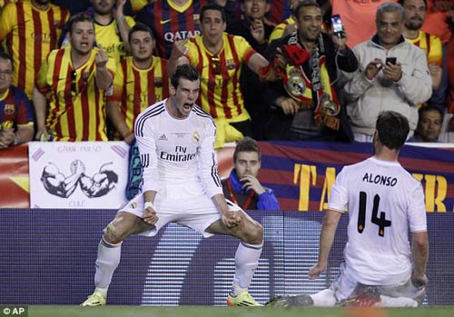 Báo chí TBN khen Bale, “vùi dập” Messi - 1