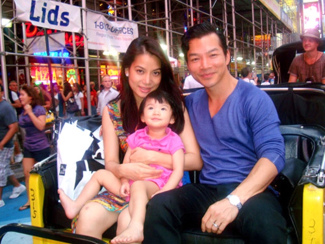 Tháng 9/2010, Trần Bảo Sơn cùng Trương Ngọc Ánh và cô con gái nhỏ sang Mỹ để tận hưởng kỳ nghỉ thú vị ở thành phố New York.
