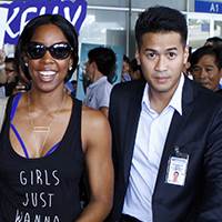 Ca nhạc - MTV - Em chồng Hà Tăng sát cánh bên Kelly Rowland