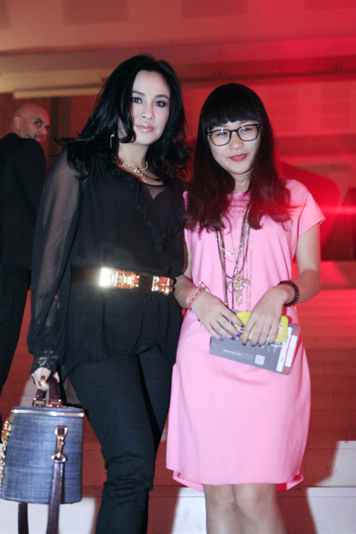 Tú Anh và Khánh My diêm dúa đi xem ca nhạc - 8
