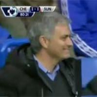Bóng đá - Video: Chelsea bị 11m, Mourinho cười khẩy