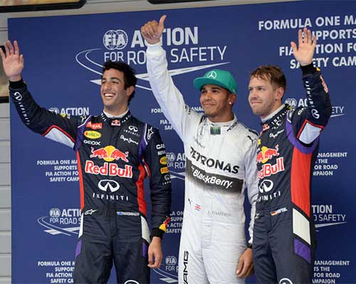 Phân hạng Chinese GP: Hamilton mạo hiểm đoạt pole lần thứ ba - 1