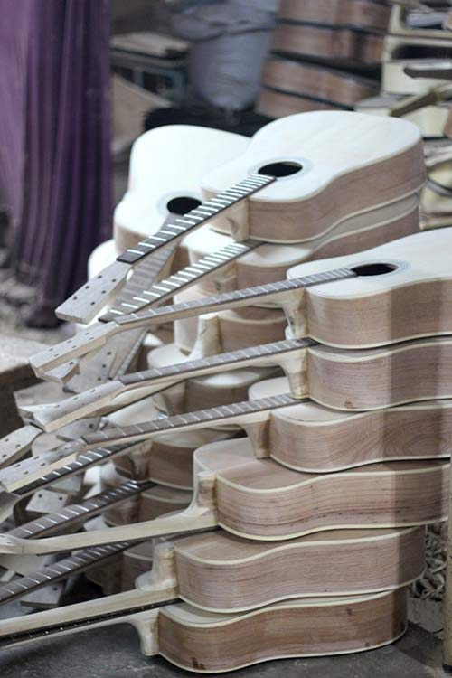 Bên trong nơi sản xuất đàn guitar lớn nhất Sài Gòn - 13