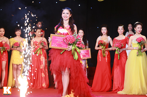 Nữ sinh Hà thành duyên dáng "đọ" tài sắc - 9