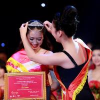 Bạn trẻ - Cuộc sống - Nữ sinh Hà thành duyên dáng "đọ" tài sắc