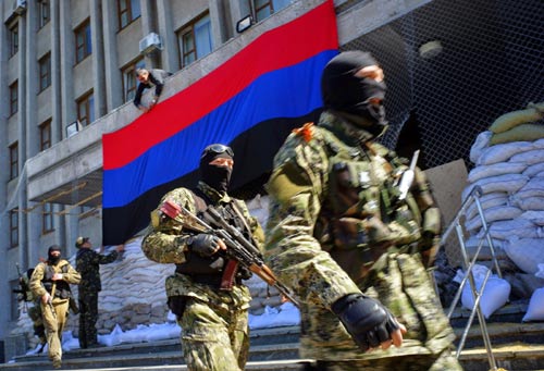 Ukraine tiếp tục tấn công "chống khủng bố" ở miền đông - 1