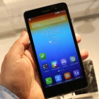 Dế sắp ra lò - Lenovo ra mắt smartphone thời trang S660