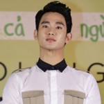 Phim - Tranh cãi việc cầu nguyện tại sự kiện Kim Soo Hyun