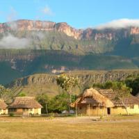 Du lịch - Khám phá những ngọn núi hùng vĩ nhất thế giới