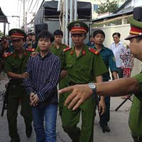 Pháp luật - Giết đại ca vì bị ngăn hoàn lương